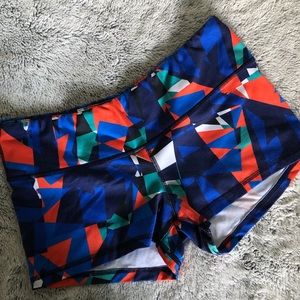 Geometric Patterned Fleo Shorts